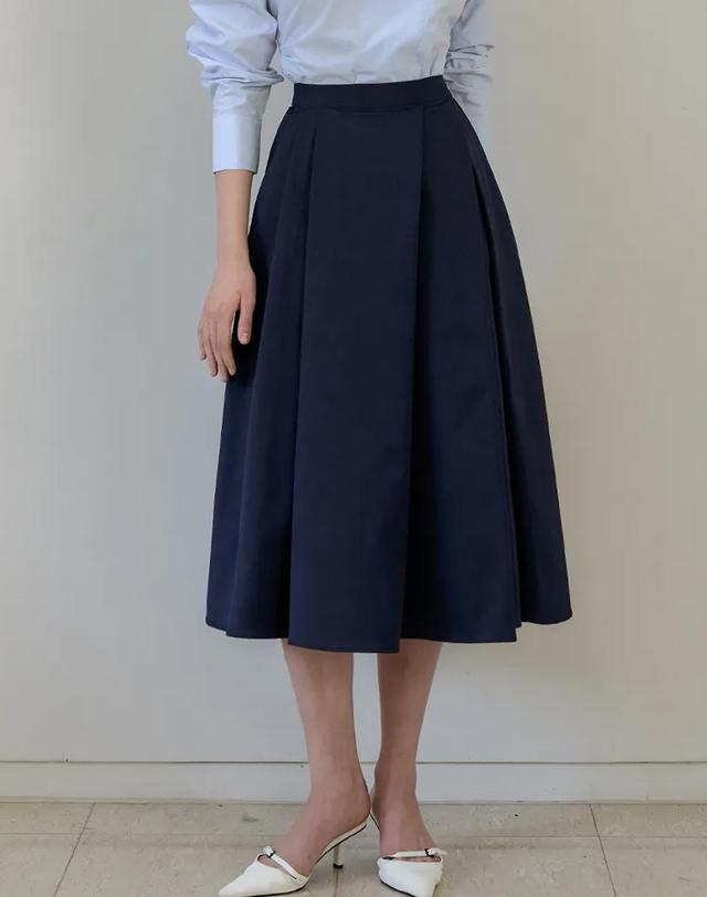 로트르드민 Lautre Diana Navy flare skirt 착용컷