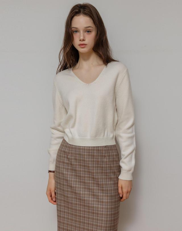 로트르드민 cashmere V pullover 착용컷