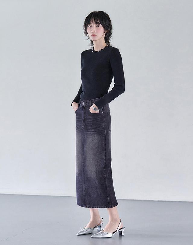 데케트 우먼 Signature Long Skirt DCSK003BlackPink 착용컷