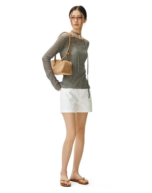 데케트 우먼 Signature Denim Shorts DCWPT007Ivory 착용컷
