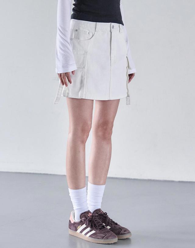 데케트 우먼 Cargo Mini Skirt DCSK004Ivory 착용컷