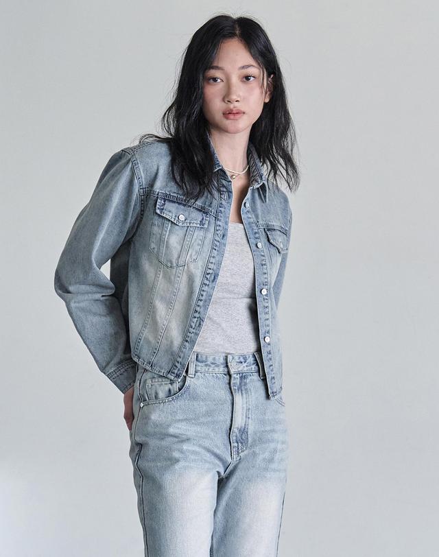 데케트 우먼 Cropped Denim Shirts DCWSH001LBlueA 착용컷