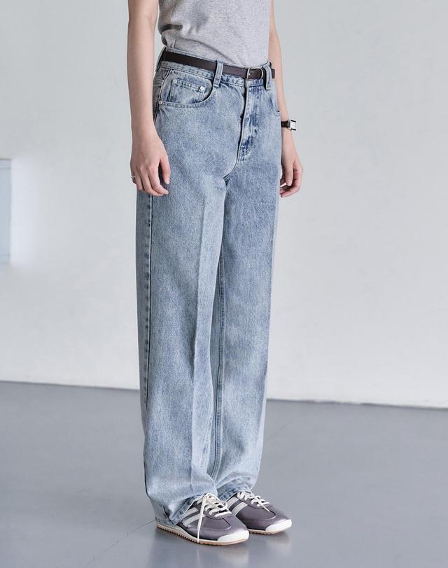 데케트 우먼 Signature Straight Jeans DCWPT001LBlue 착용컷