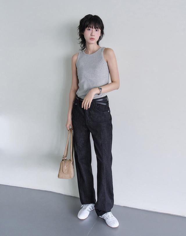 데케트 우먼 Signature Straight Jeans DCWPT001Black 착용컷
