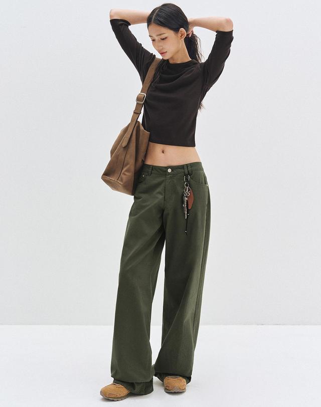 데케트 우먼 Signature Low Rise Wide Jeans DCWPT004Khaki 착용컷