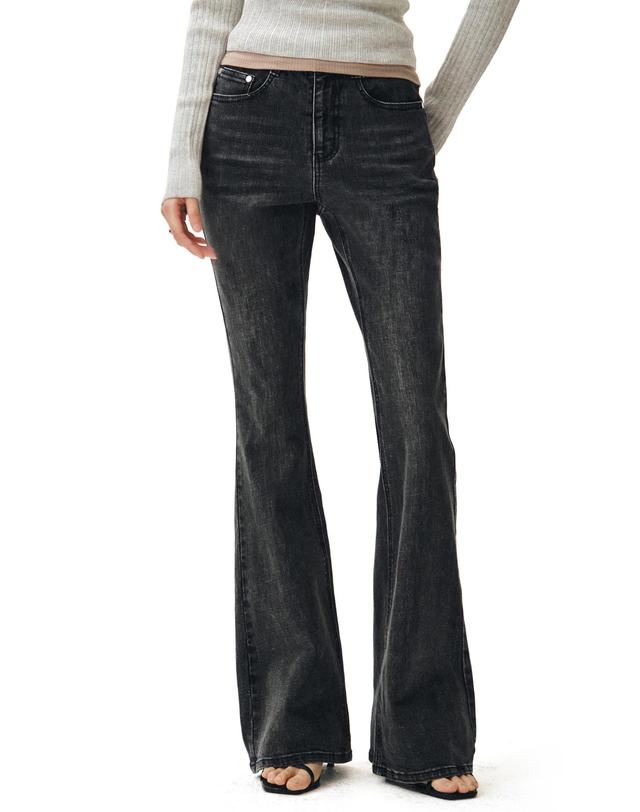 데케트 우먼 Signature Slim Flared Jeans DCWPT005BlackB 착용컷