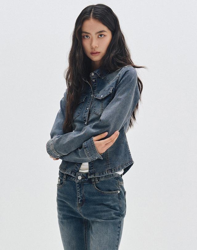 데케트 우먼 Western Slim Denim Shirts DCWSH003BLUE 착용컷