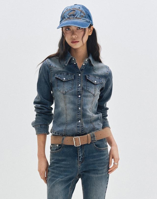 데케트 우먼 Western Slim Denim Shirts DCWSH003BLUE 착용컷