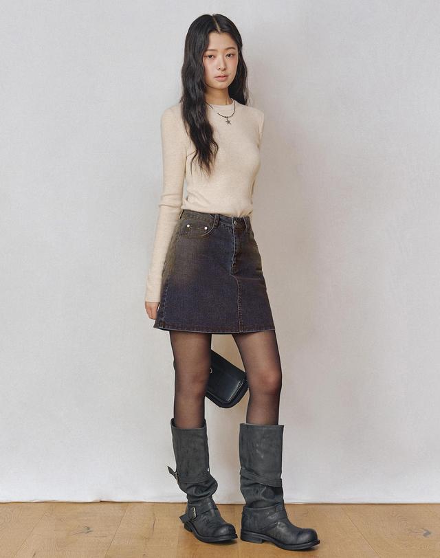 데케트 우먼 [벨벳데님]Velvet Mini Skirt DCSK007RUSTBLUE 착용컷