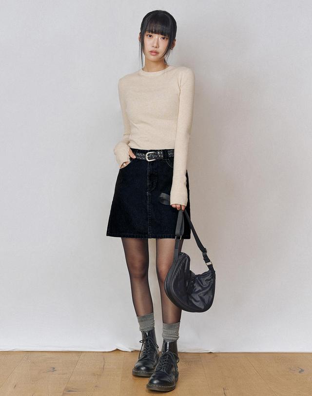 데케트 우먼 [벨벳데님]Velvet Mini Skirt DCSK007BLACK 착용컷