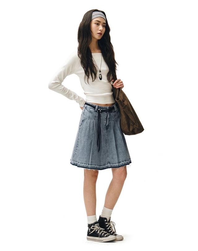 데케트 우먼 Front Pleats Midi Skirt DCSK008BLUE 착용컷