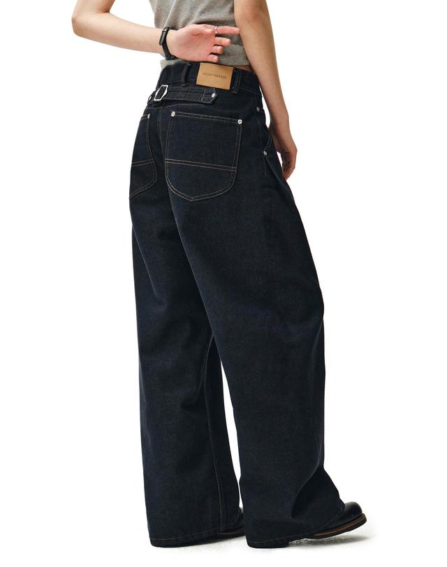 데케트 우먼 Cinchback Barrel Wide Leg Jeans DCWPT022CPINDIGO 착용컷