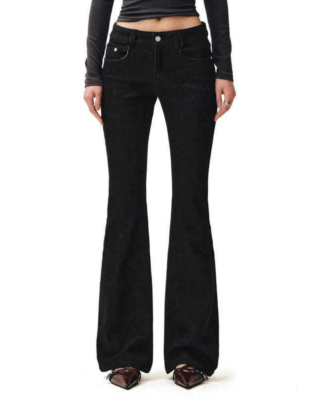 데케트 우먼 Signature Slim Low Rise Flared Jeans DCWPT006BLACK 착용컷