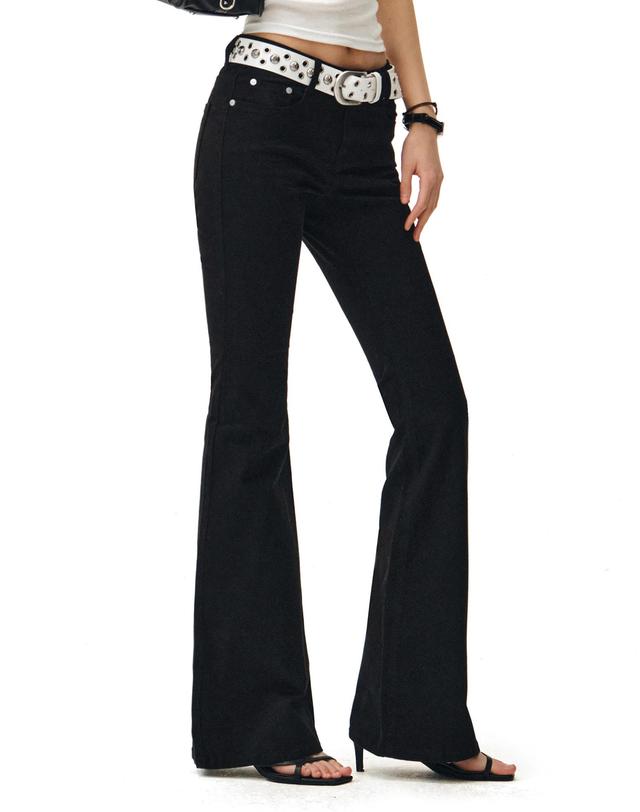 데케트 우먼 Signature Slim Low Rise Flared Jeans DCWPT006BLACKCT 착용컷