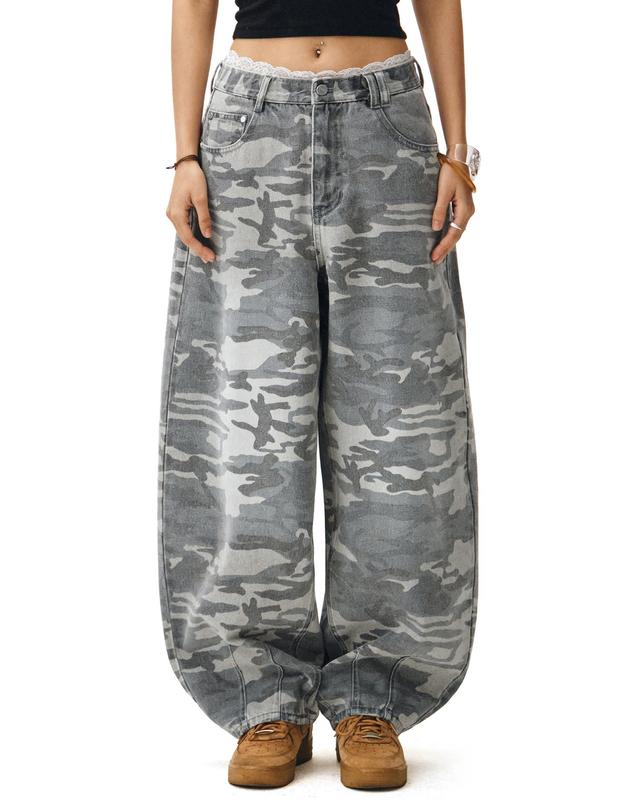 데케트 우먼 Camouflage Barrel Jeans DCWPT020GRAY 착용컷