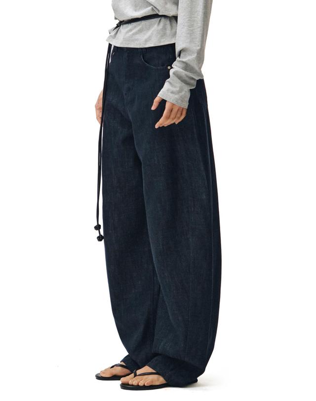 데케트 우먼 [린넨라이크]Linen Like Curved Wide Jeans DCWPT026CPINDIGO 착용컷