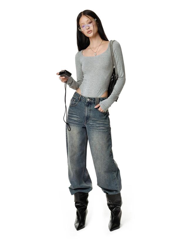 데케트 우먼 Adjustable Back Wide Jeans DCWPT032BLUE 착용컷