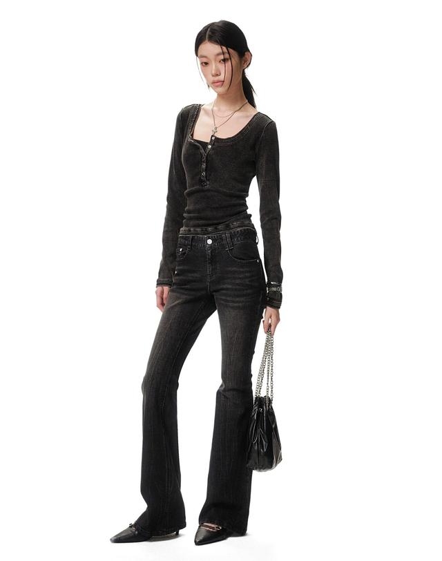 데케트 우먼 Crinkle Washed Low Rise Slim Flared Jeans DCWPT035BLACK 착용컷
