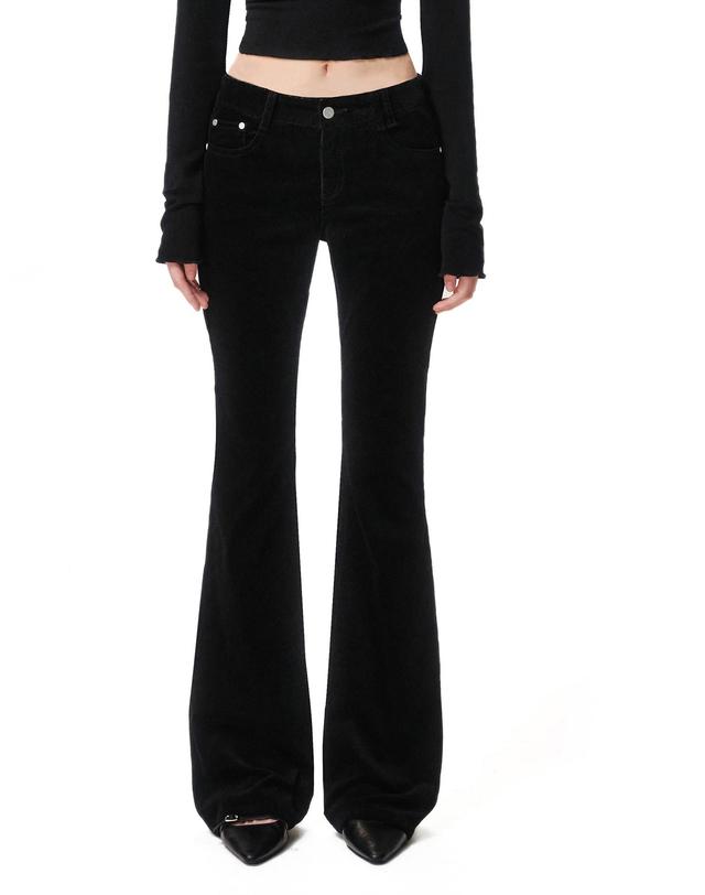 데케트 우먼 Signature Slim Low Rise Flared Corduroy Pants DCWPT041BLACK 착용컷