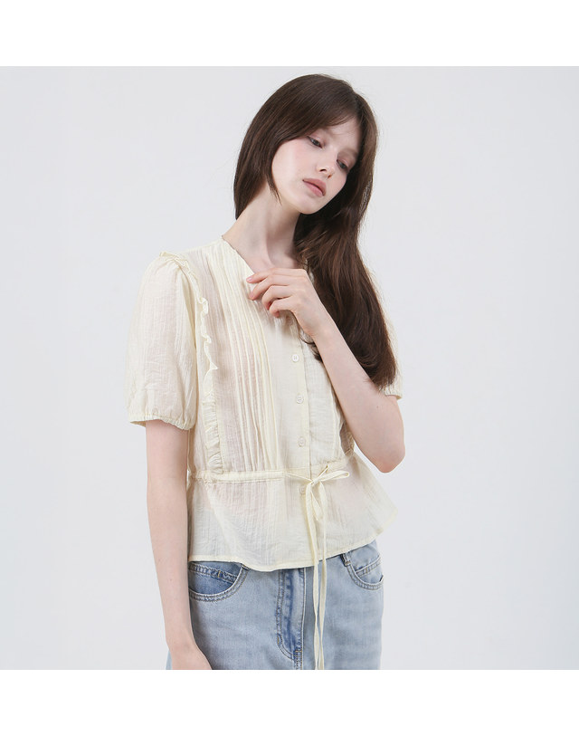 루미에반 핀턱 프릴 반팔 블라우스 LB68BLMD01Z 착용컷