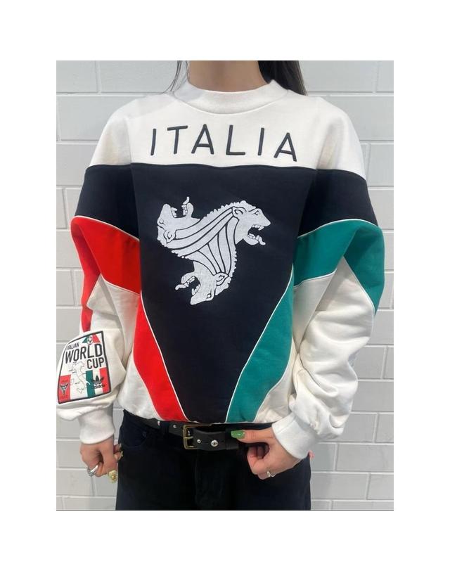 아디다스 아디다스 오리지널 이탈리아 코파 델 문도 크루넥 스웨트셔츠 맨투맨 티셔츠 KD7768 착용컷