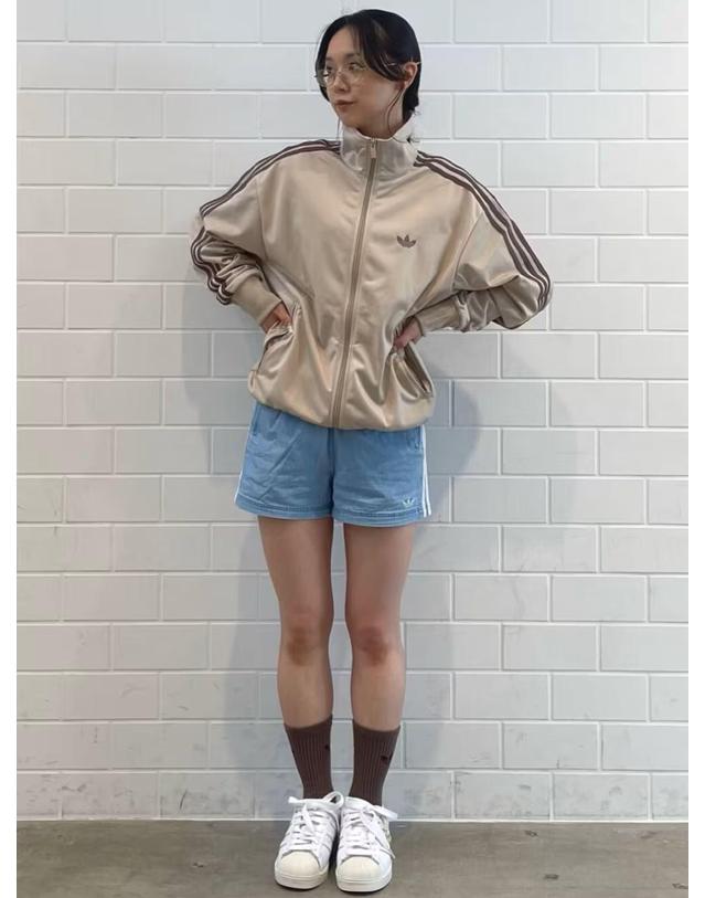 아디다스 아디다스 오리지널 서머 글로우 데님 쇼츠 팬츠 청바지 반바지 라이트 데님 KY3170 착용컷