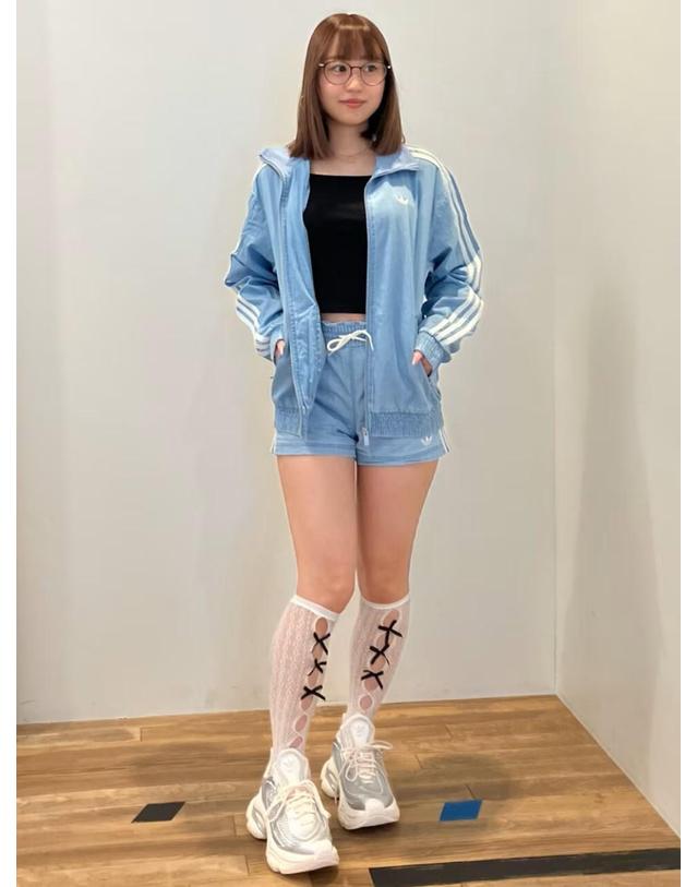 아디다스 아디다스 오리지널 서머 글로우 데님 쇼츠 팬츠 청바지 반바지 라이트 데님 KY3170 착용컷