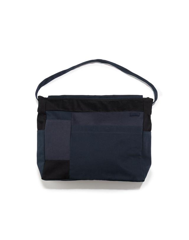 나나미카 나나미카 Cotton Canvas Shoulder Bag 코튼 캔버스 숄더백 가방 2컬러 S26SU016 착용컷