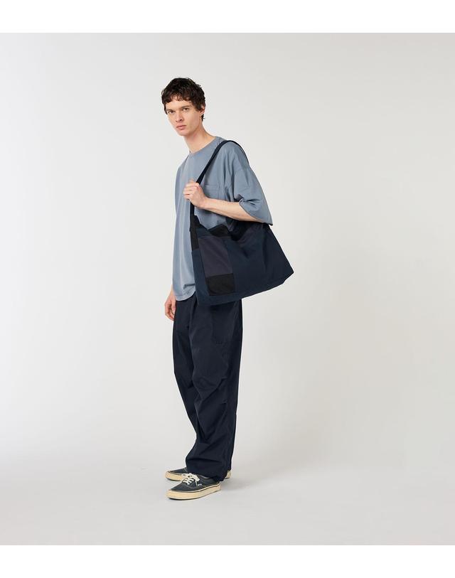 나나미카 나나미카 Cotton Canvas Shoulder Bag 코튼 캔버스 숄더백 가방 2컬러 S26SU016 착용컷