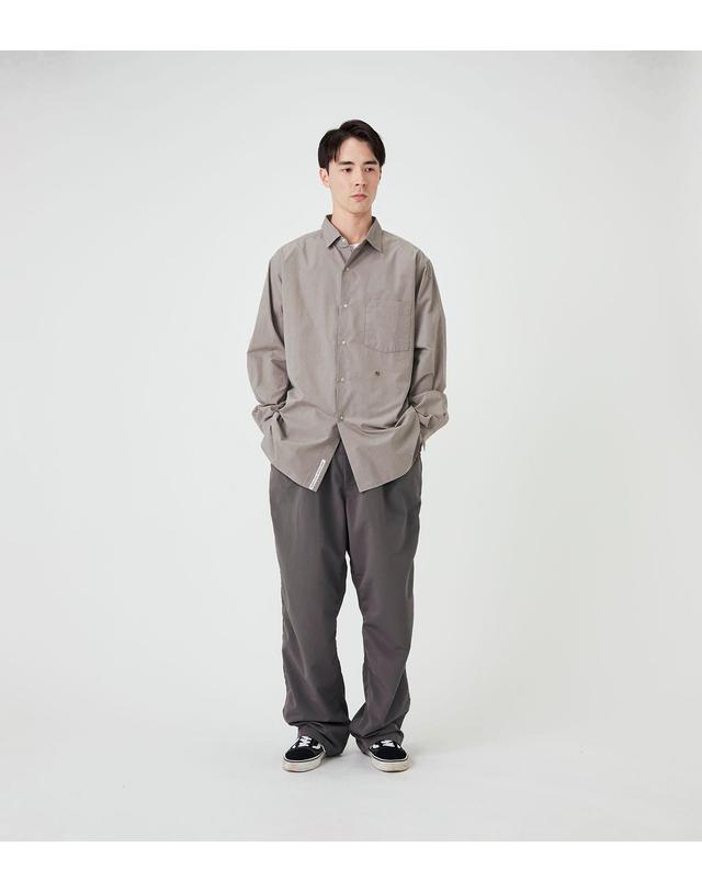 나나미카 나나미카 Regular Collar Striped Wind Shirt 스트라이프 셔츠 2컬러 S26FG062 착용컷