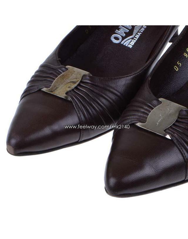 살바토레 페라가모 [중고명품] [중고명품] Ferragamo 페레가모 브라운 구두 BLACK 착용컷