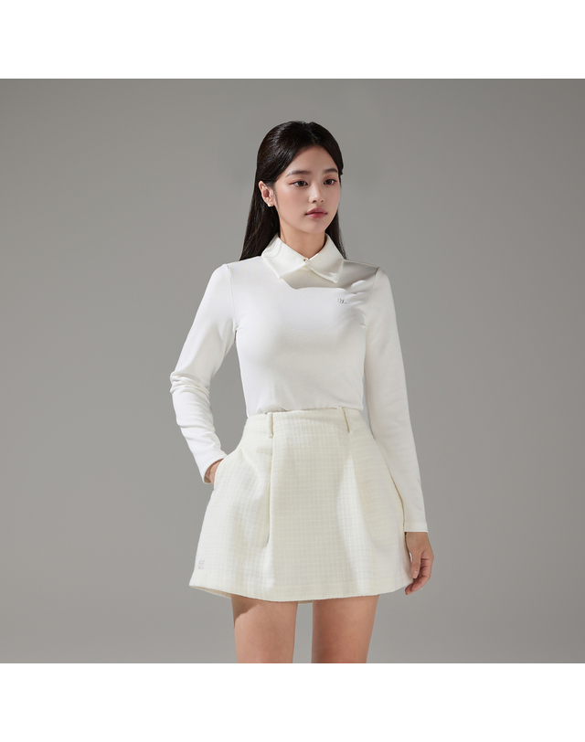 페어라이어 진주 포인트 카라 티셔츠 (아이보리) 착용컷