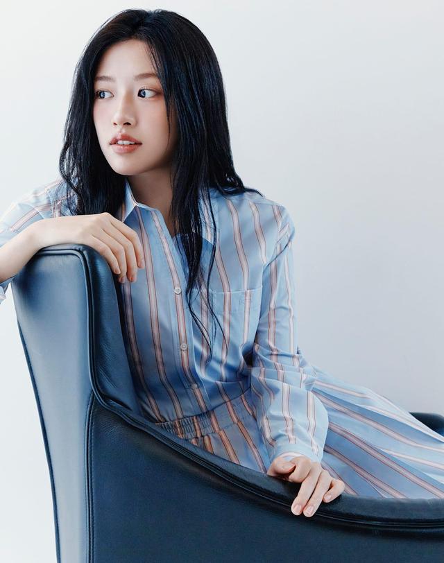 라코스테 [라코스테 공식] 여성 포플린 스트라이프 쇼츠 JF0250-56G 48C 착용컷