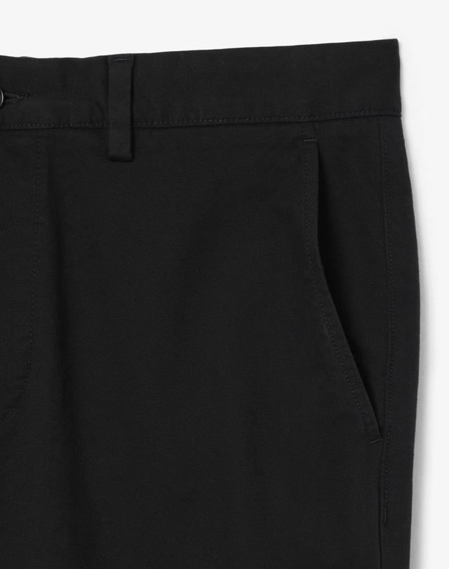 라코스테 [라코스테 공식] 남성 레귤러핏 코튼 스판 치노 팬츠 HH6298-56N 031 착용컷