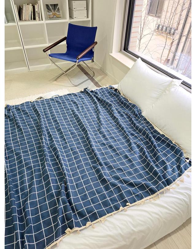 블랑쉬하우스 블랑쉬 네이비 체크 면마 러너 블랭킷 착용컷