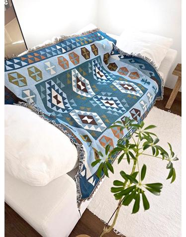 블랑쉬 블루 오비탈 아트 직조 블랭킷