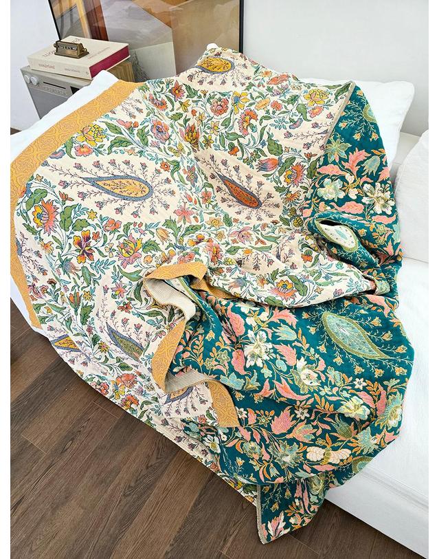 블랑쉬하우스 블랑쉬 페이즐리 가든 리버서블 퀸사이즈 150x200 리버서블 거즈이불 착용컷