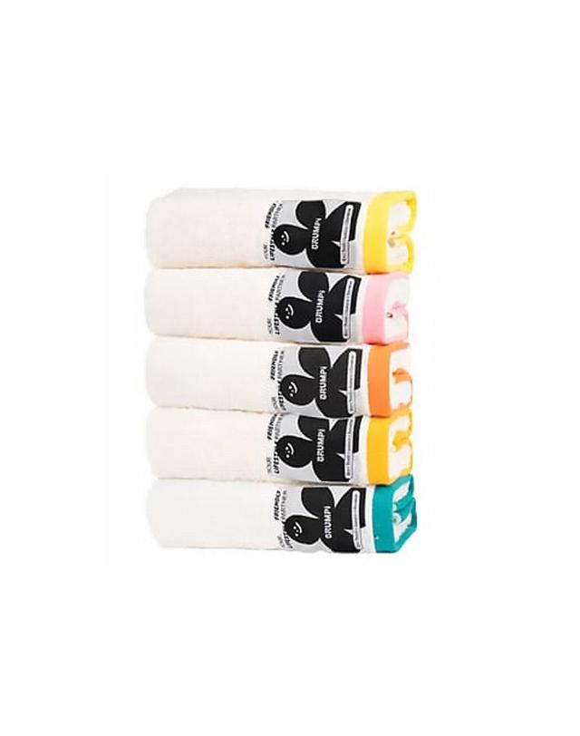 브룸피 브룸피 프리미엄 뱀부얀+코마사 40수 타월 220g 선물세트(화이트 5개입) 착용컷