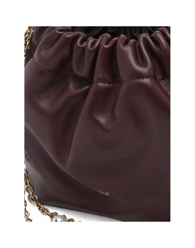 끌로에 [해외직구] 그란데비타 해외 끌로에 여성 CHLOE ICONS LEATHER MINI BUCKET BAG CH26SP126R12606 착용컷