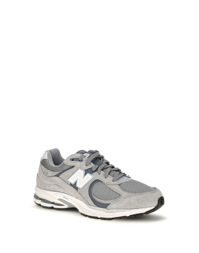 뉴발란스 [해외직구] 해외 이태리배송 AW26 뉴발란스 남성 2002R 스니커즈 M2002RST_STEEL 착용컷