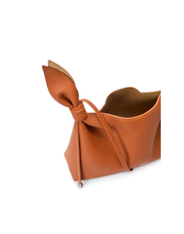 로에베 [해외직구] 그란데비타 해외 로에베 여성 SCARF MEDIUM LEATHER SHOULDER BAG ABNYBNMX014927 착용컷