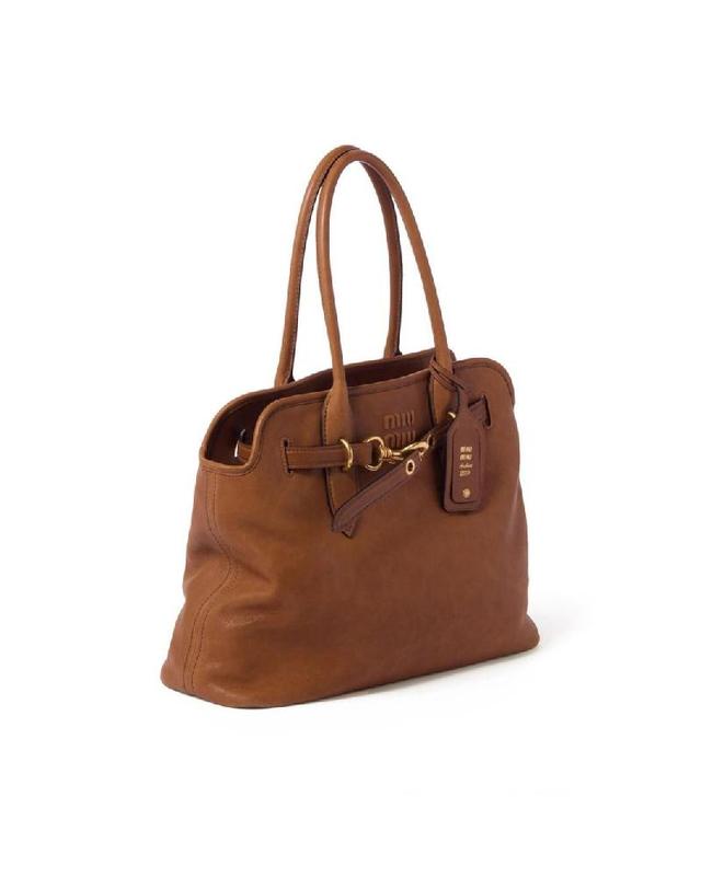 미우미우 [해외직구] 그란데비타 해외 미우미우 여성 AVENTURE MEDIUM LEATHER HANDBAG 5BG2912BBLF0316 착용컷