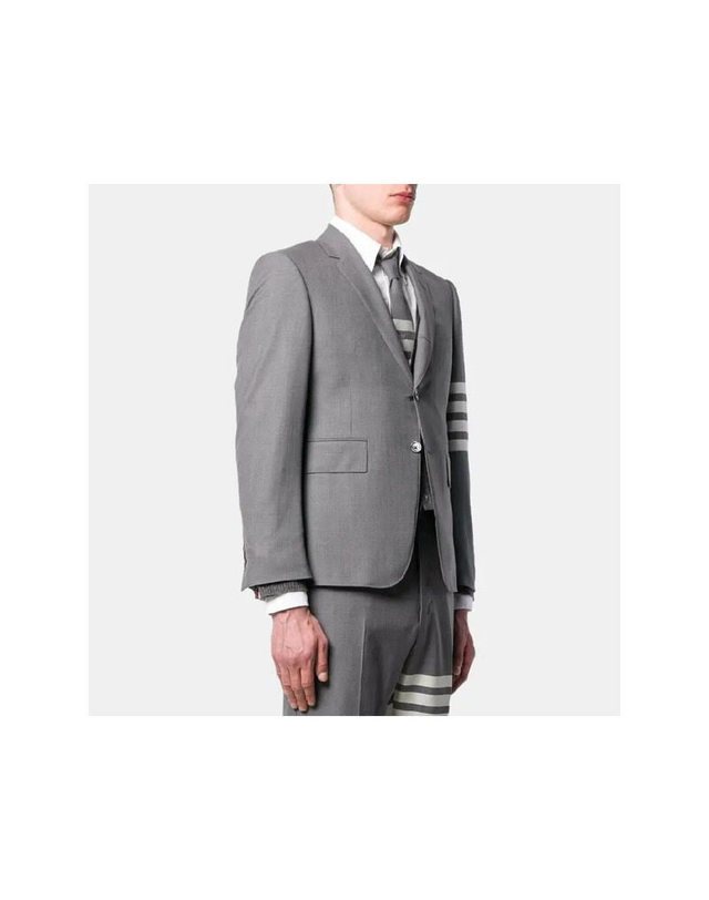 톰브라운 [명품] 26SS 톰브라운 4바 클래식 그레이 남성 블레이저 자켓 MJC001A 06146 035 네이비 착용컷