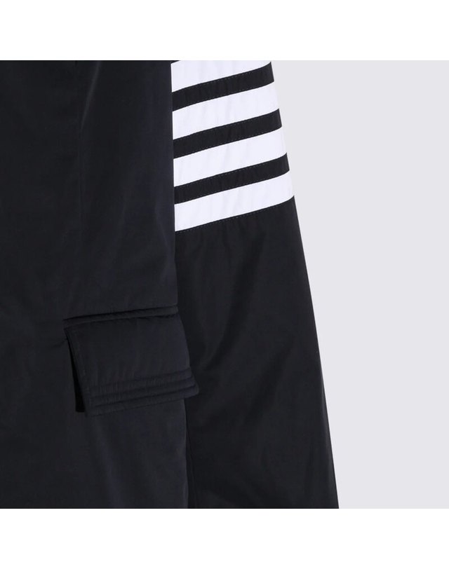 톰브라운 [명품] 26FW 톰브라운 4바 스트라이프 남성 오버코트 다운 자켓 MOD093X F1090 415 네이비 착용컷