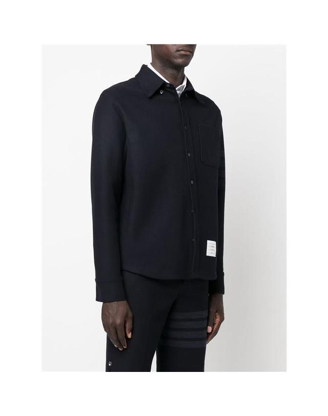 톰브라운 [명품] 24FW 톰브라운 4바 테크 트윌 버튼 다운 셔츠형 자켓 MJT361A 06772 415 BLACK 착용컷