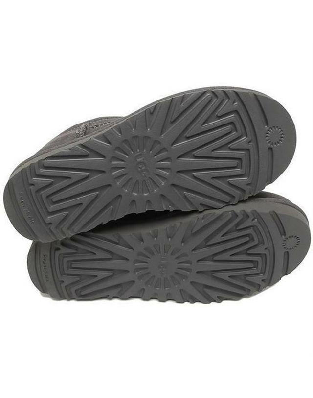 어그 [명품] 어그 클래식 울트라 미니 부츠 UGG 샌들 1116109 Grey BLACK 착용컷
