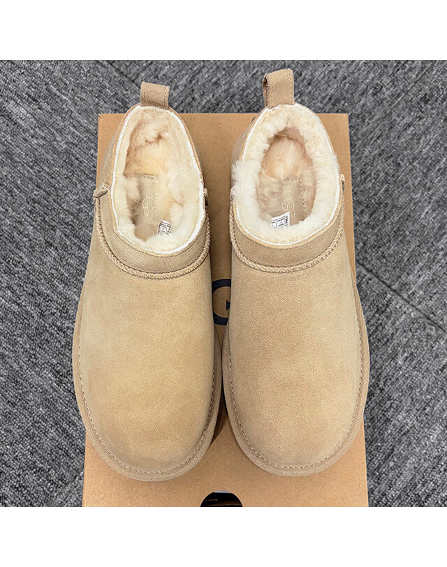 어그 [명품] 25FW 어그 여성 미국 UGG USA CLASSIC MICRO 클래식 마이크로 부츠 샌드 1173891 SAND 밝은 브라운 착용컷
