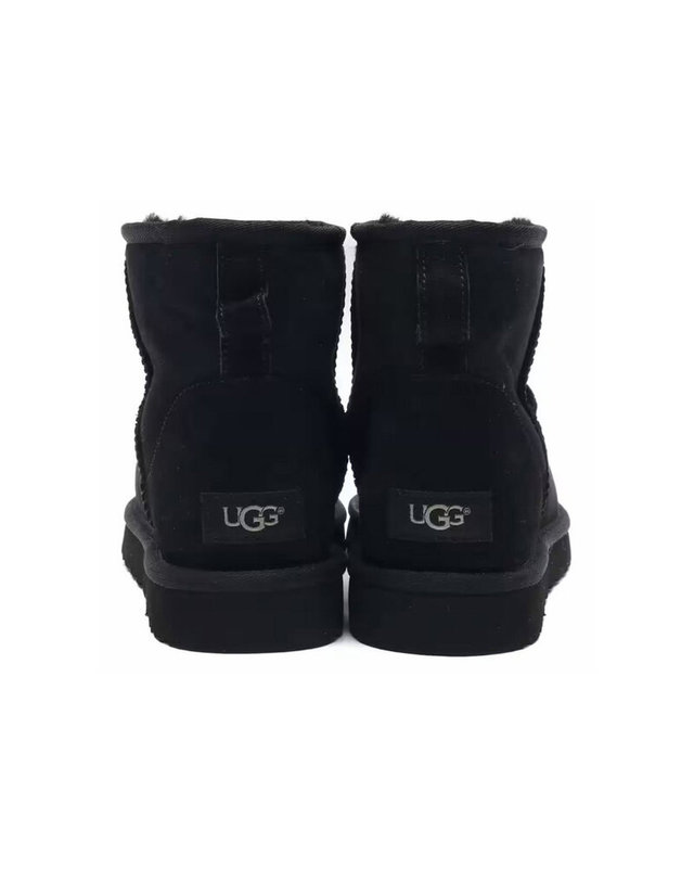 어그 [명품] 어그 25FW 클래식 미니 부츠 블랙 1002072 BLK 네이비 착용컷