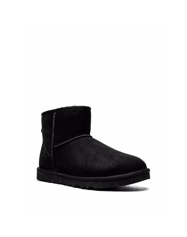 어그 [해외직구] 그란데비타 해외 UGG AUSTRALIA 남성 CLASSIC MINI 부츠 1002072BLK 착용컷