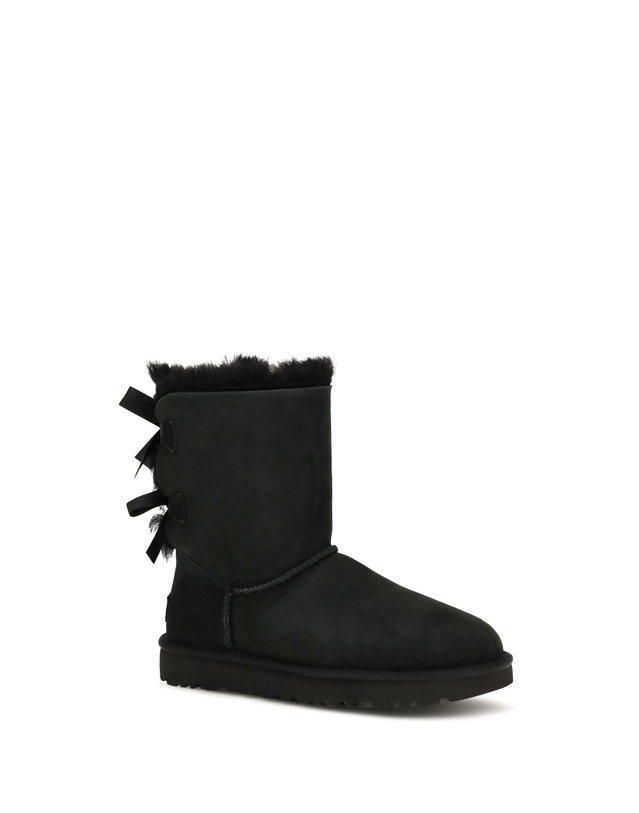 어그 [해외직구] 해외 이태리배송 AW26 어그 여성 베일리 보우 II 부츠 1016225_BLK 착용컷
